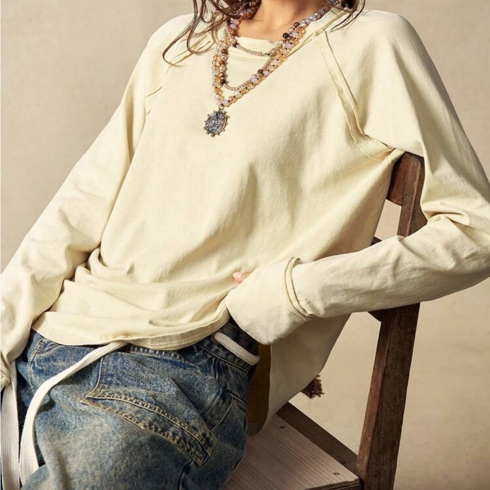 Boho Cream Long-Sleeve 100% Cotton Top - U. S. Flag on Back - Picture 4 of 12
